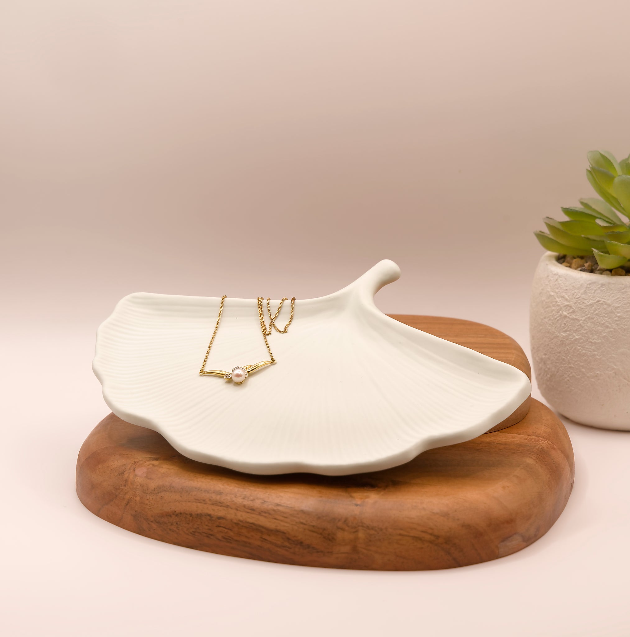 Plateau décoratif en jesmonite vert menthe