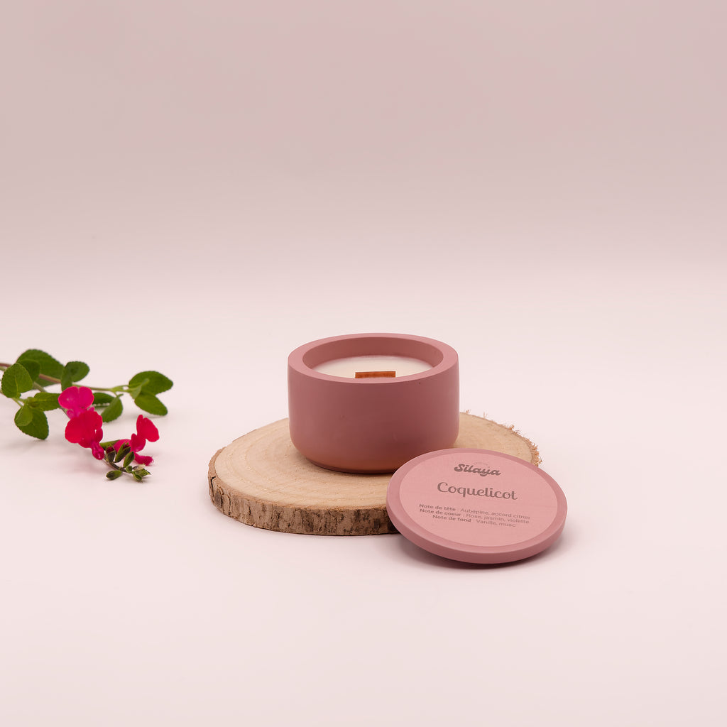 Bougie parfumée dans un pot en jesmonite
