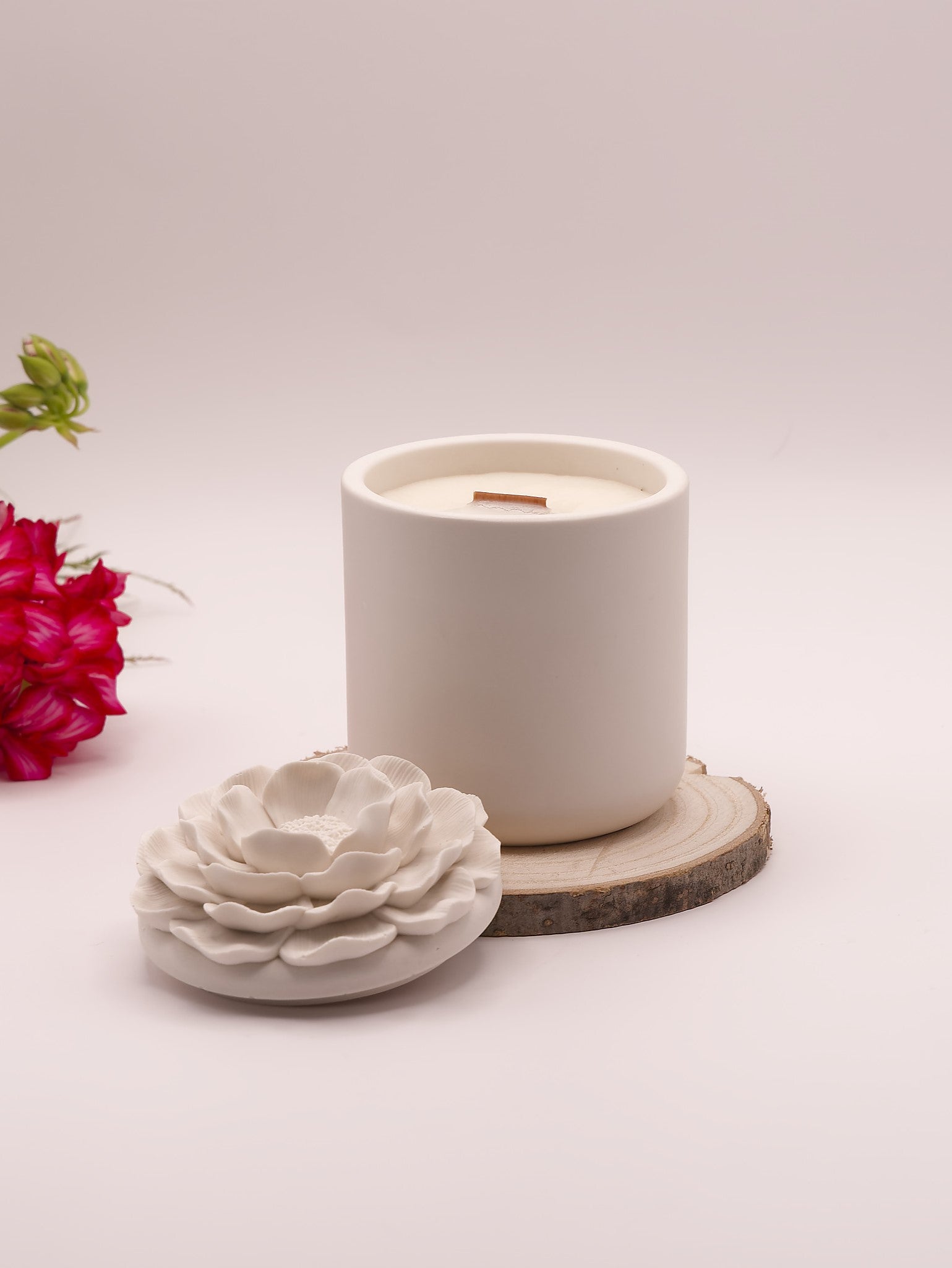 Bougie personnalisable en pot en jesmonite