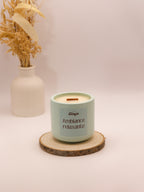 Bougie parfumée dans un pot en jesmonite vert menthe